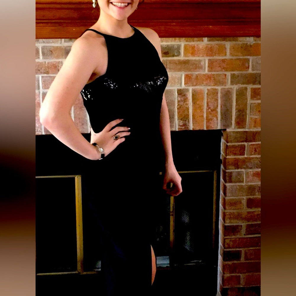 Gorgeous R&M Richards floor length sequin dress